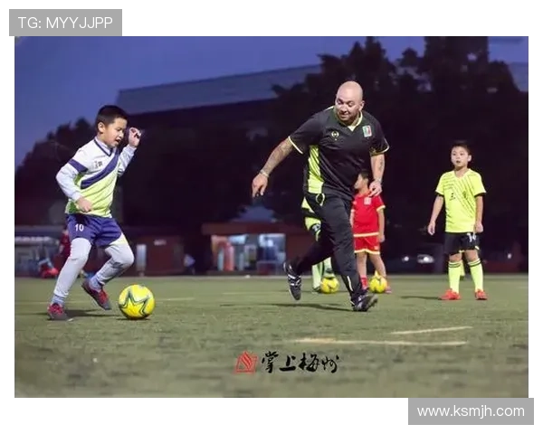 足球球星如何通过踢垃圾桶训练提升技巧？背后趣味与效果揭秘