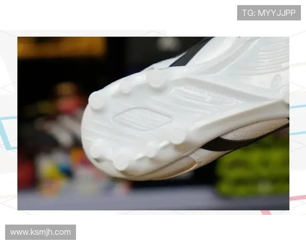 足球球星专用鞋垫的科技创新与舒适体验全解析